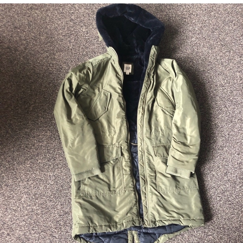 GAP Olive Green Puffer Coat with Black Lining EUC